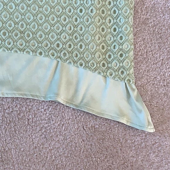 Simply Vera Vera Wang Sleeveless Layered Top, Size Medium - Picture 2 of 11